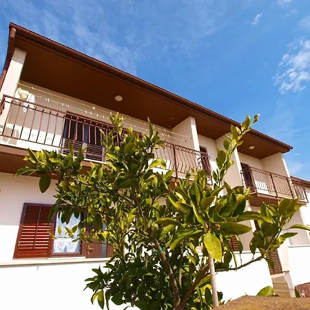 Fuer 5 Personen Ca 55 Qm In Fazana-surida, Istrien Istrische Riviera Apartmán Valbandon